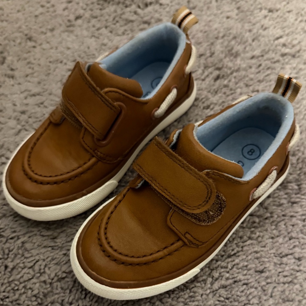 Cat & Jack “Leather” Boat Shoes Size 8